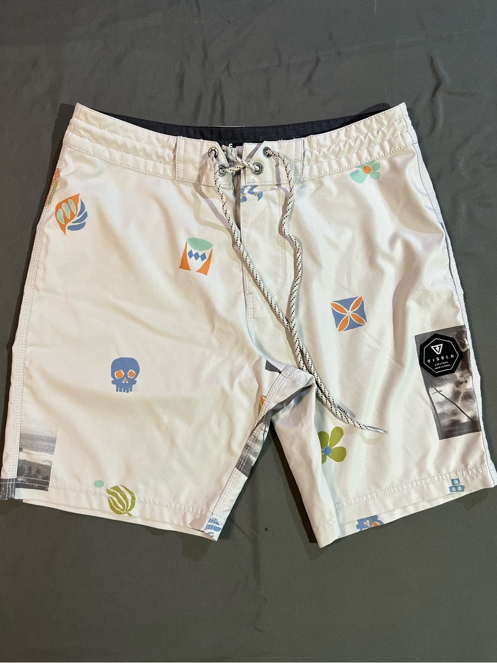 Vissla Neu Wave 17.5" Boardshort, Swim Shorts, Sz 28